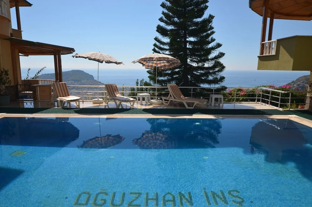 Villa in Alanya With Breathtaking Views 1037