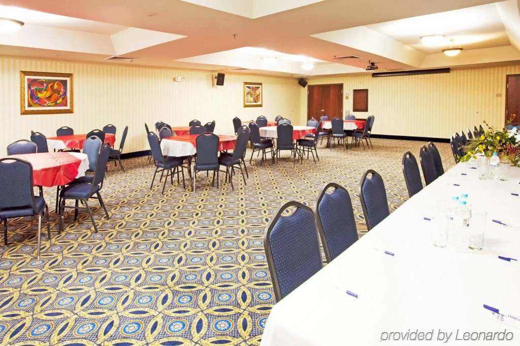 Holiday Inn Express by IHG