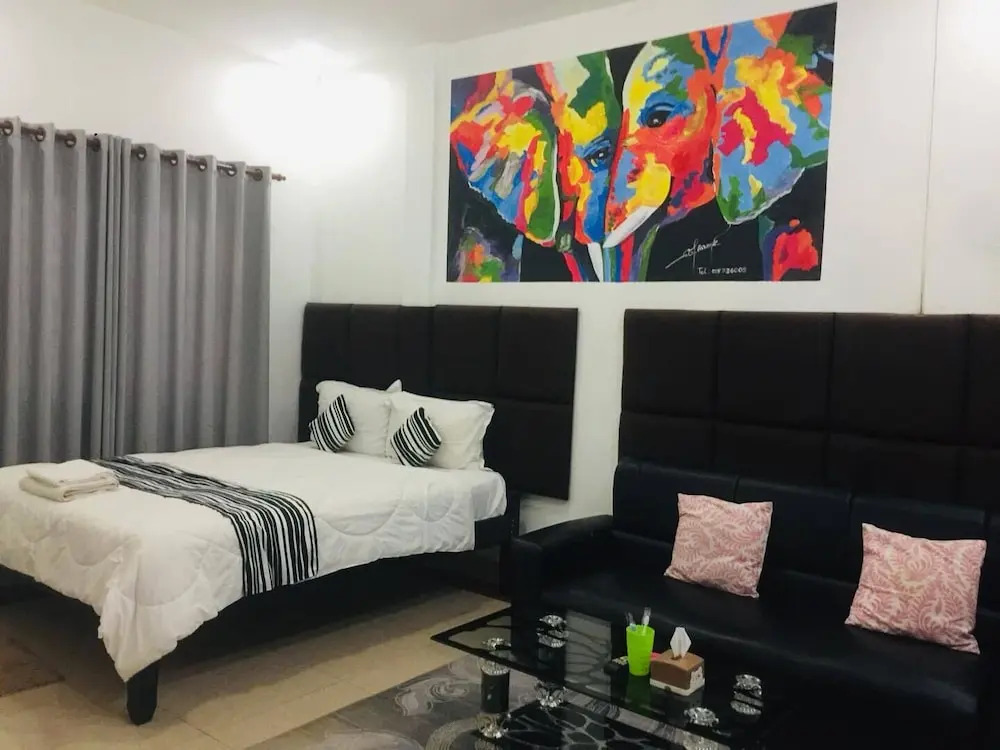 EZ Guesthouse