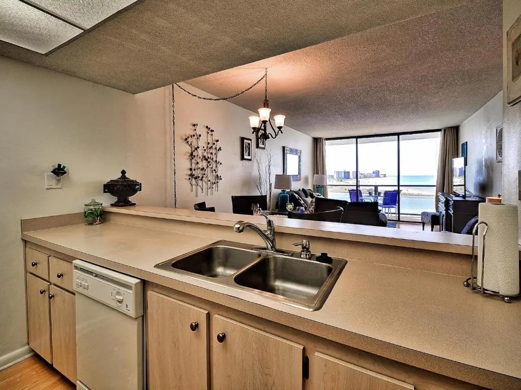 440 West 1108S