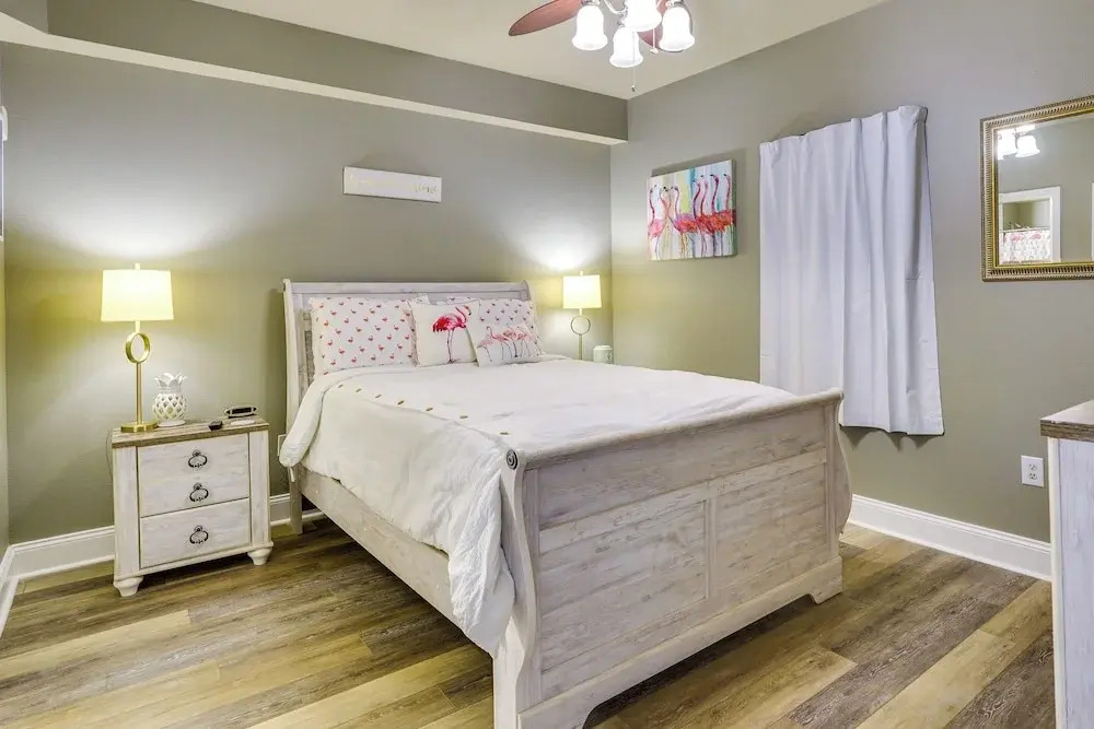 PCB Vacation Rental w/ Balcony & Beach Access!