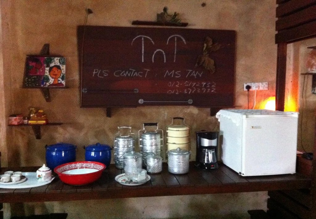 TnT Novelty House