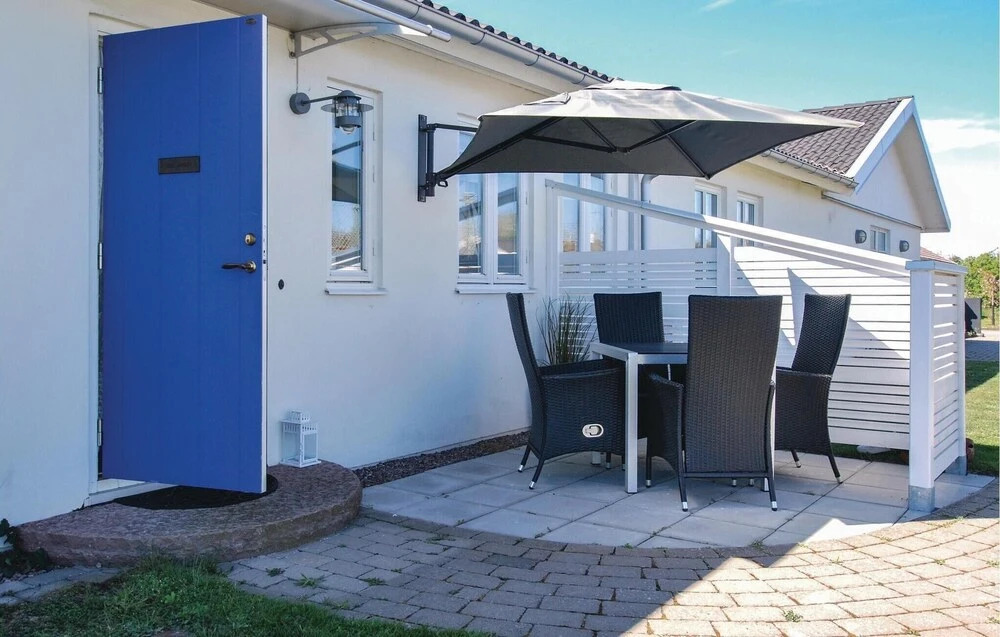Nice Home In Borgholm With Wifi