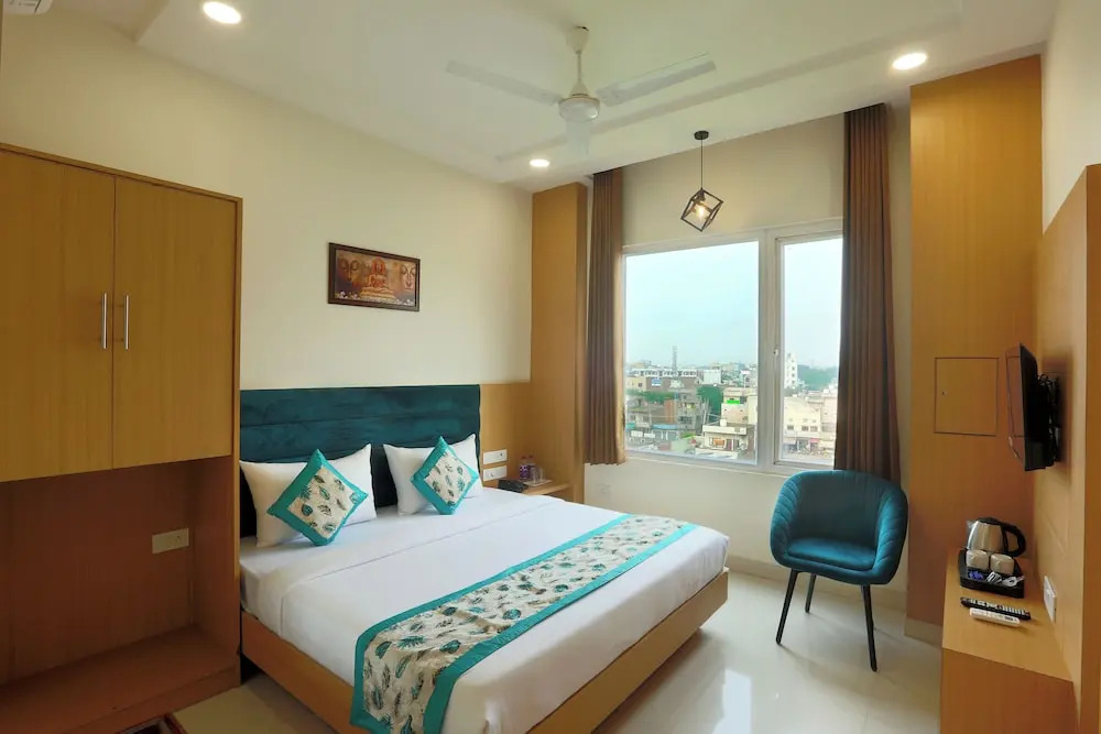 Hotel Triton Grand