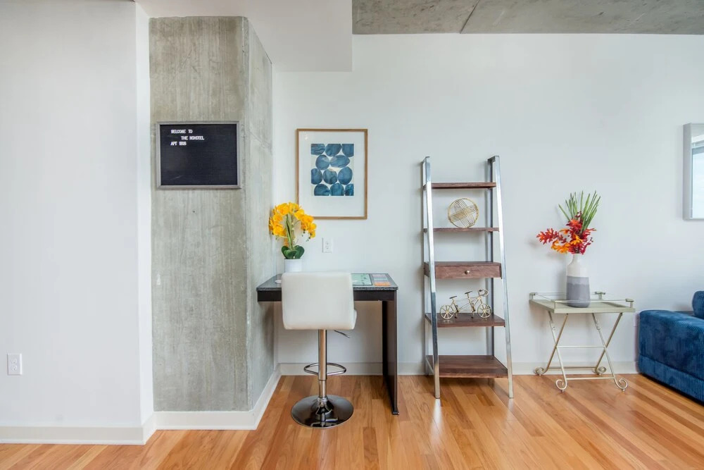 CHIC COLLECTION by NOHOTEL on 6th Street