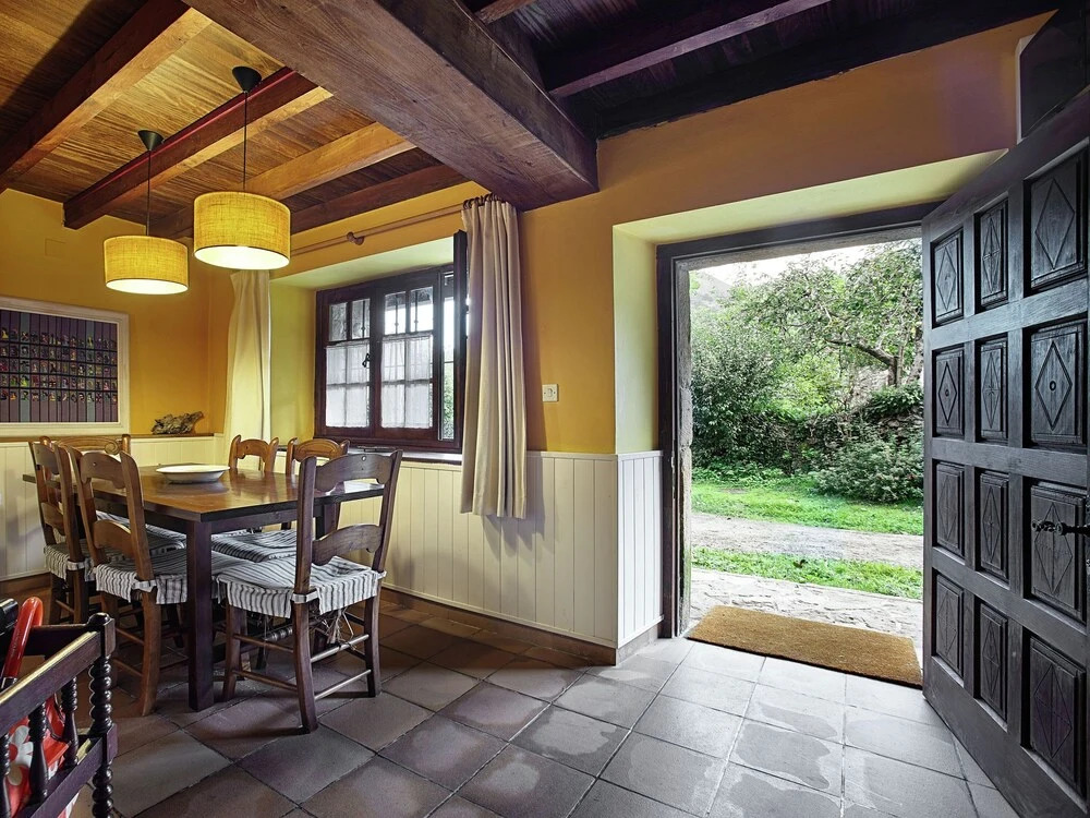 Beautiful Country House With Stunning Views of the Mountains of Asturias