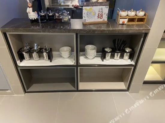 Home Inn Selected Shanghai Fengxian Nanqiao Bailian Shopping Mall