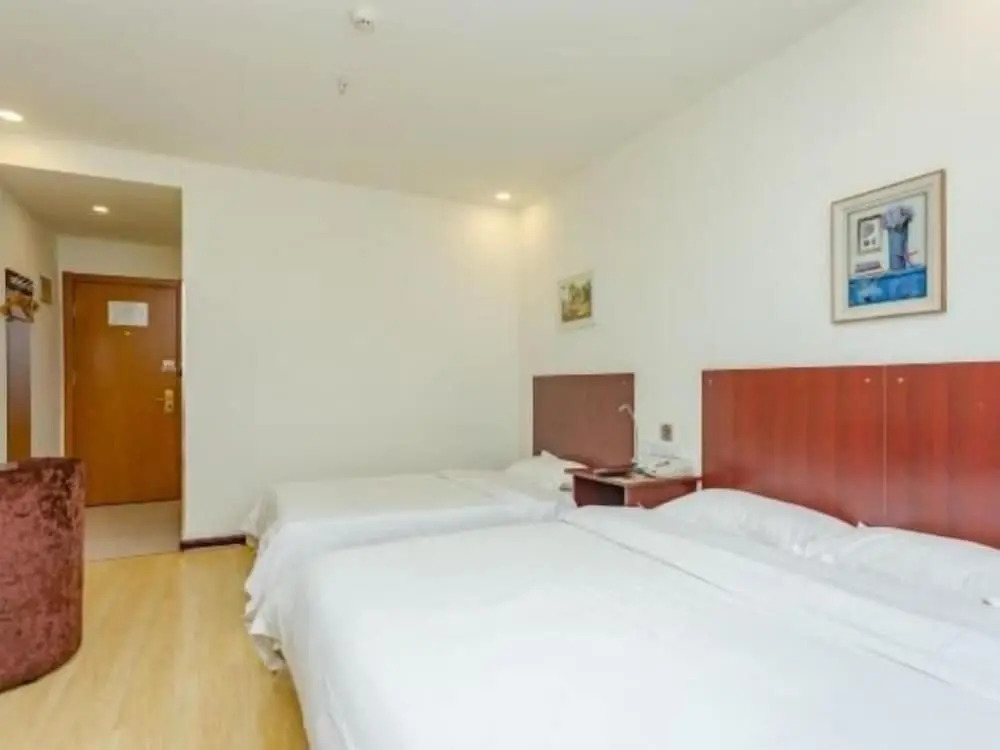GreenTree Alliance Jinan Licheng Town Yaohua Road Yaoqiang Airport Hotel