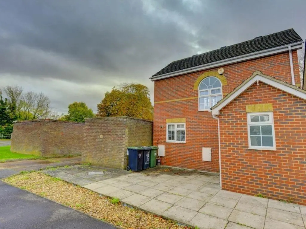 The Snagge I eco-Serviced Accommodation I A Cute Detached House I Large Garden I Pet Friendly I Free Parking I By SILVA