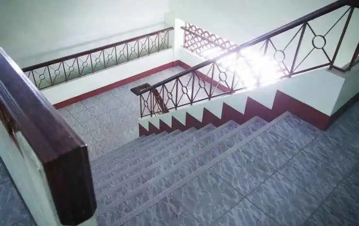 โรงแรม วี เฮาส์ ณ คอน