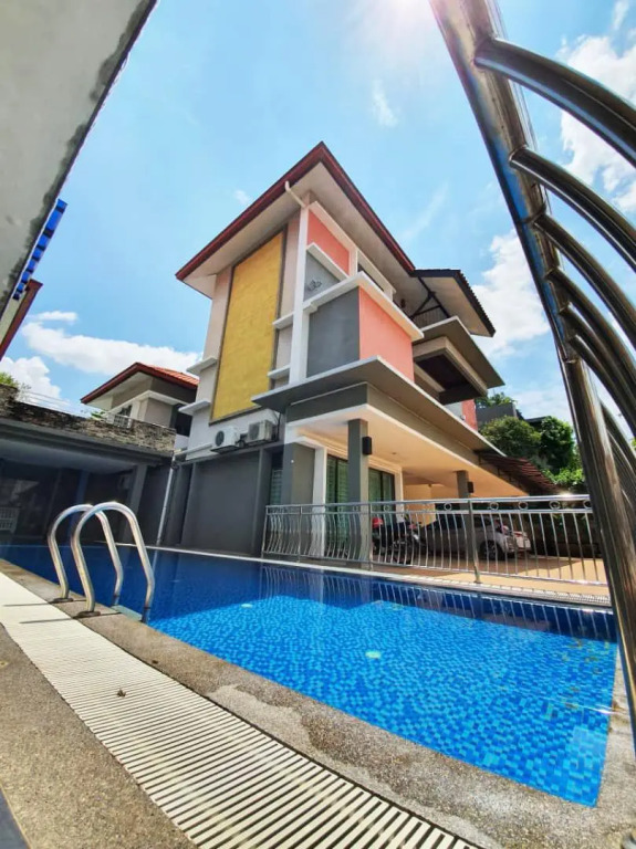KL City Bungalow POOL Homestay