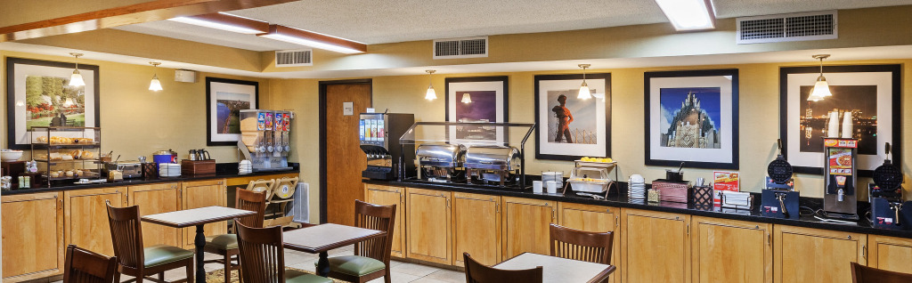 Tulsa Square Hotel Central, I-44 By OYO