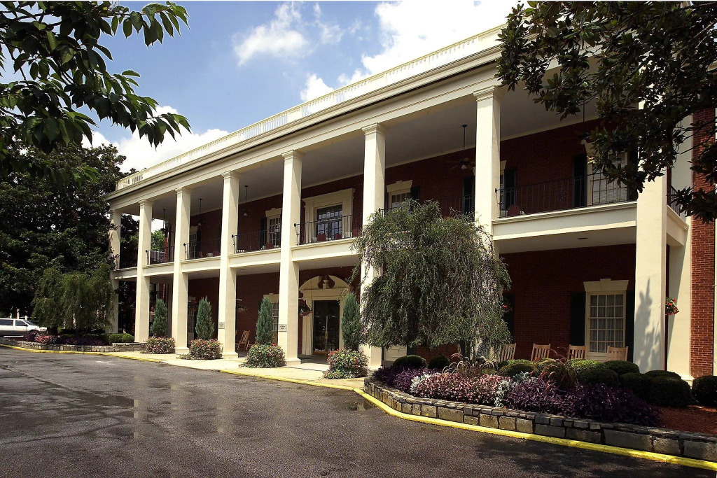 Stone Mountain Inn