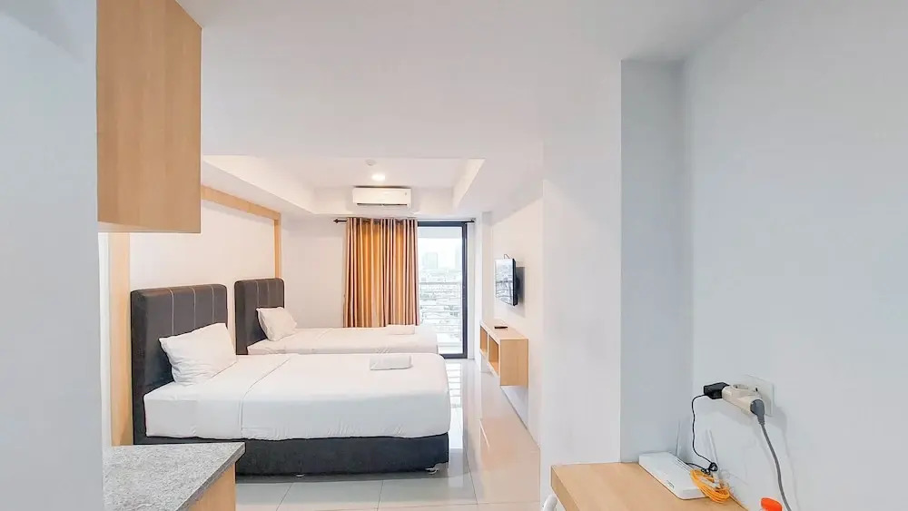 Best Deal and Cozy Studio De Prima Apartment By Travelio