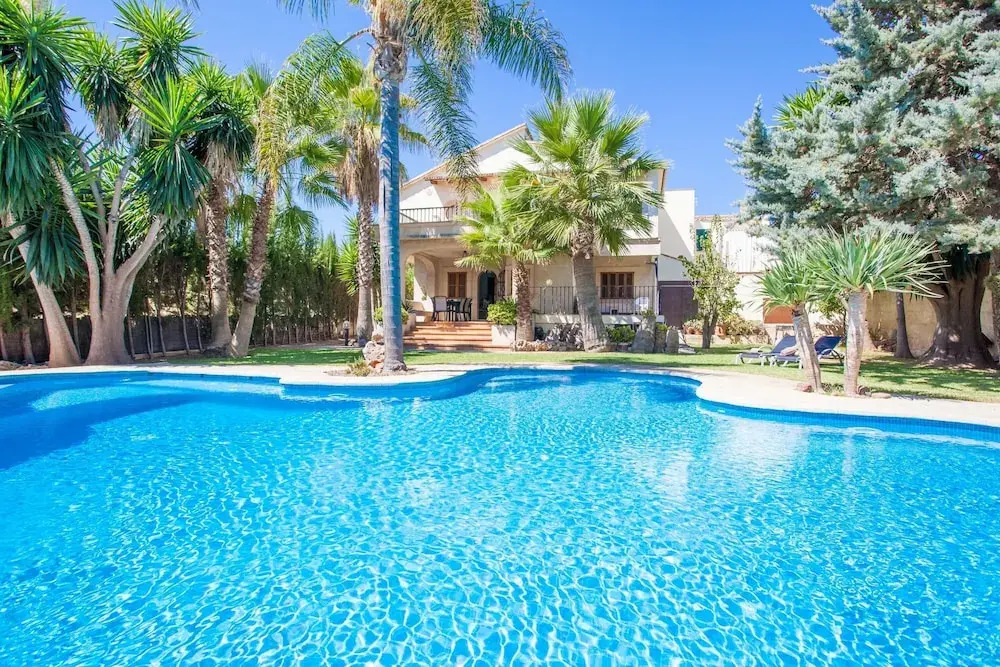 Can Gual in Inca With 4 Bedrooms and 3 Bathrooms