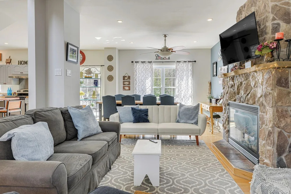 6 Mi to Mt Snow: Nature-view Home w/ Fire Pit!