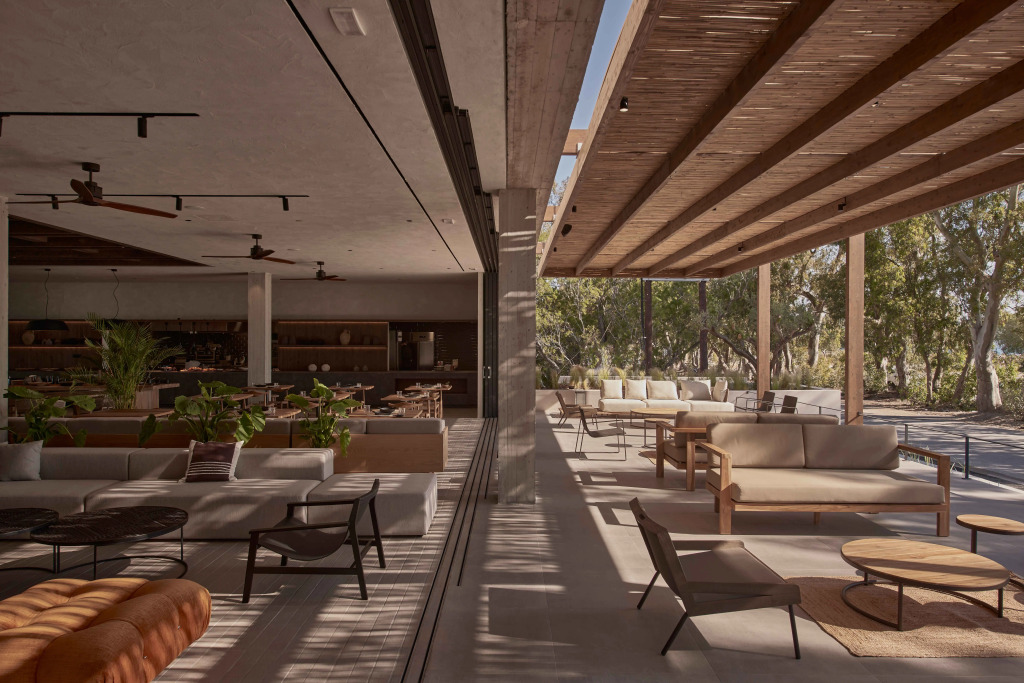 Theros All Suite Hotel