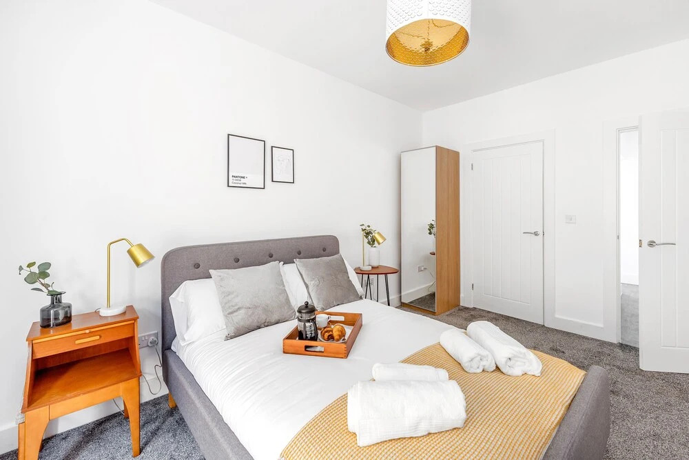 Beautiful Apartment in Central Neighbourhood