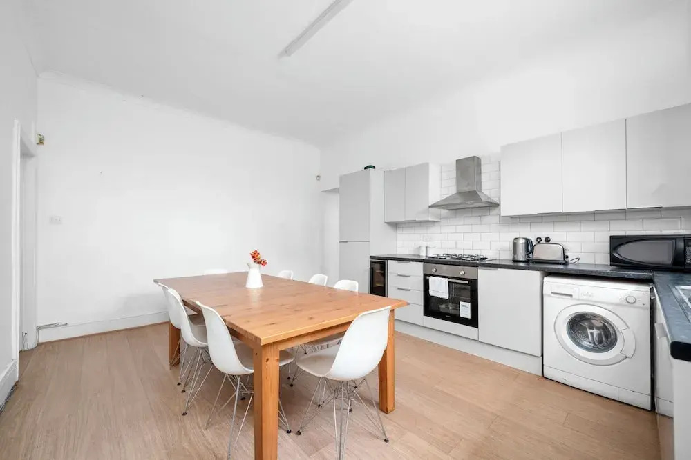 Classic Apartment Near Airport, 02 Arena, Drl, Excel Exhibition Centre