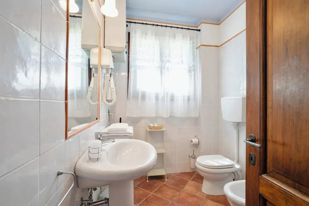 ISA-Holiday-Home with swimming-pool in San Gimignano, apartments with air conditioning and private outdoor area