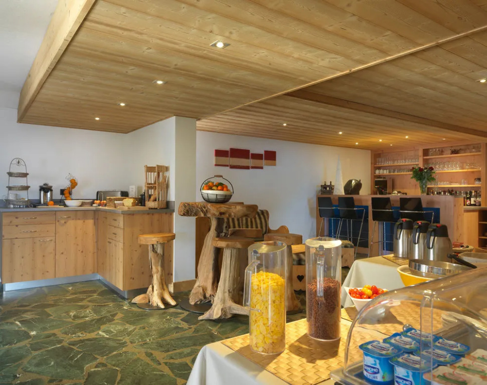 Chalet-Hôtel Les Rhodos