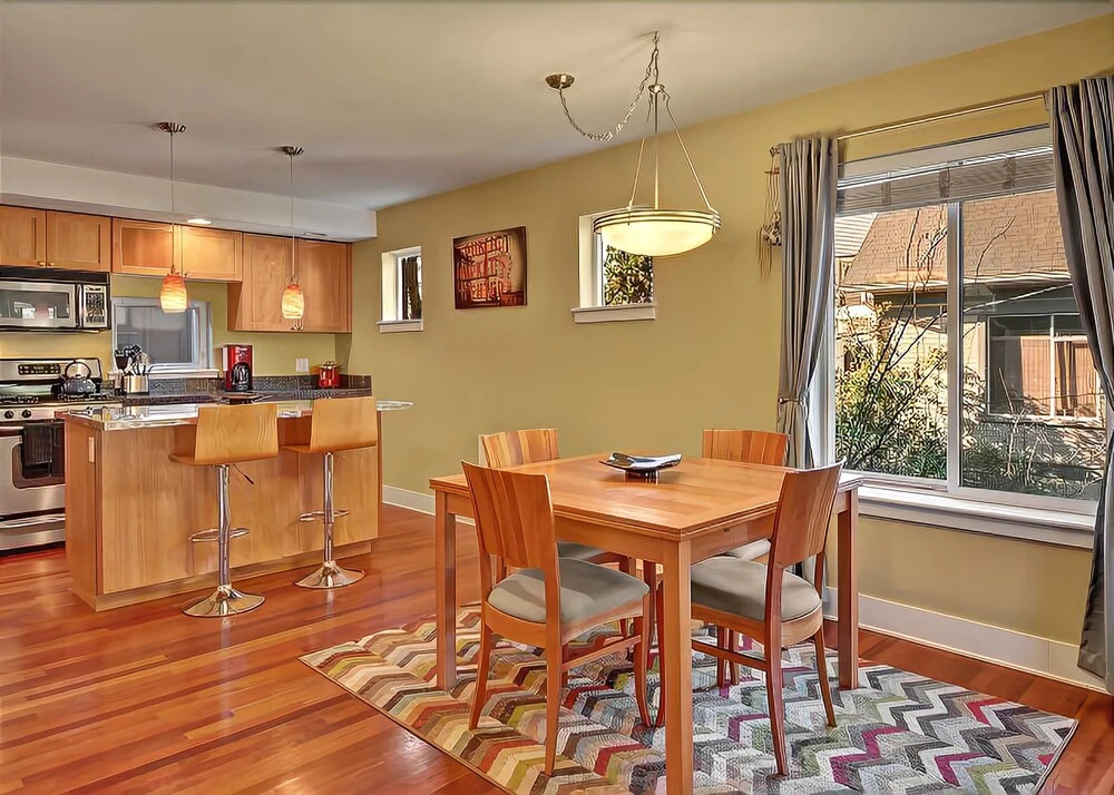 Stroll to the Troll Townhouse - Three Bedroom Home with Fireplace