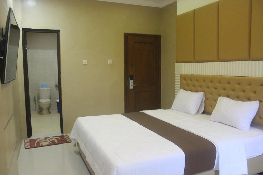 Cyka Raya Hotel