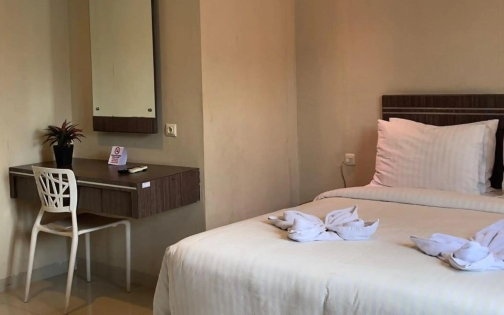 RedDoorz Plus Syariah @ Jalan Sriwijaya Medan