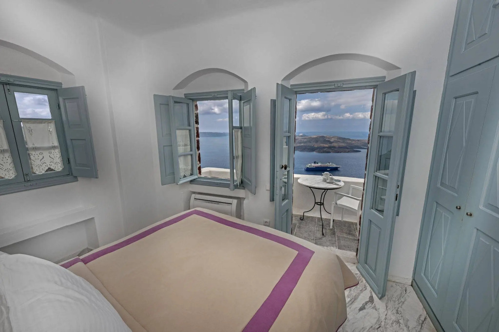 Aigialos Luxury Traditional Houses