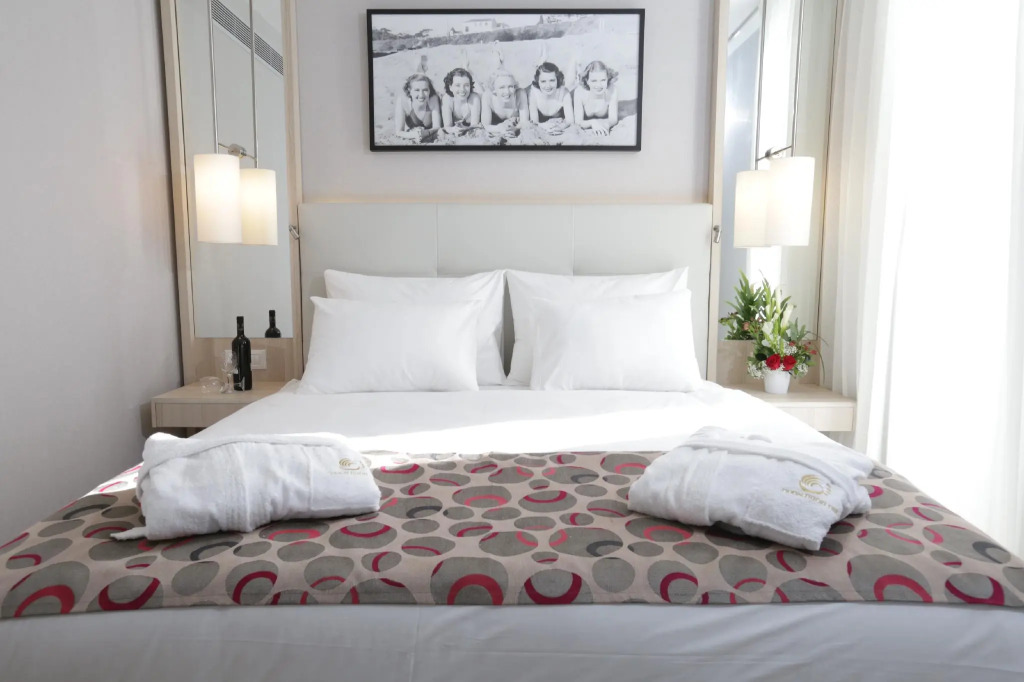 Astral Maris Hotel