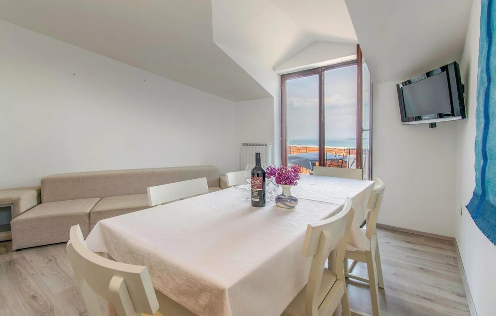 Amazing Apartment in Koper With Outdoor Swimming Pool, Wifi and 2 Bedrooms