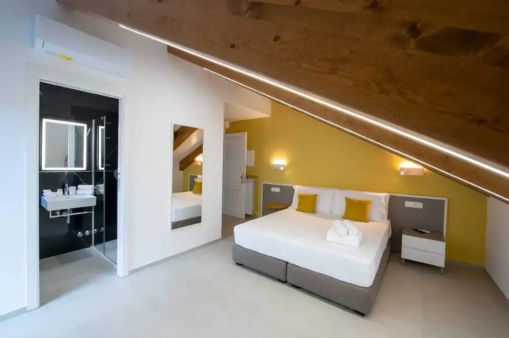 Rossy Palace - Amalficoast Suites
