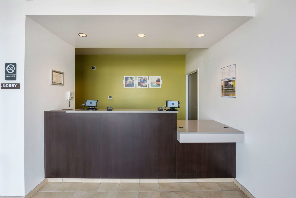 Studio 6 Mccarran, NV - Sparks - Tahoe - Reno Industrial Center