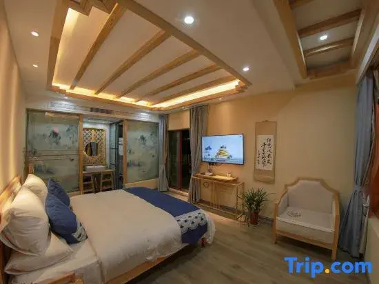 This Life Heqiu Holiday Inn (Lijiang Ancient City Branch)