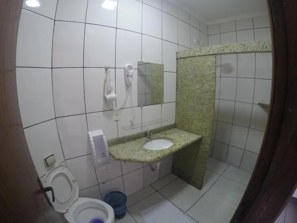 Hotel 2 Irmãos
