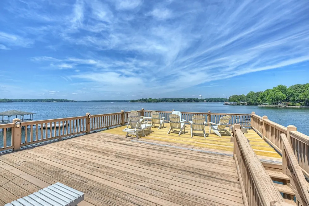 Make a Big Splash in 7BR Lake Norman Home!