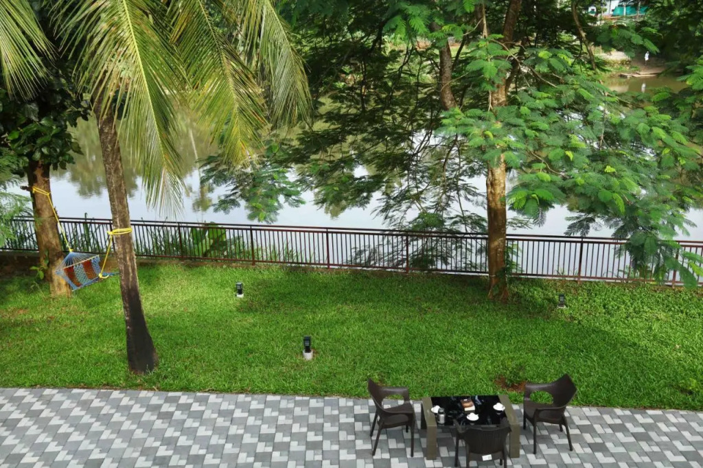 Nadhiyoram River Retreat