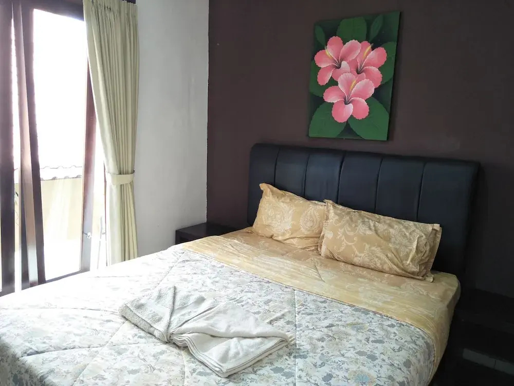 Tombong Limo Home Stay