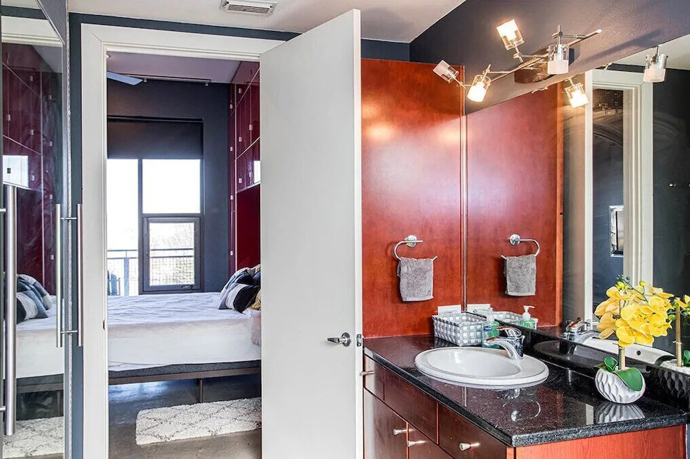 Convenient Condo Near Zilker & Barton Springs!