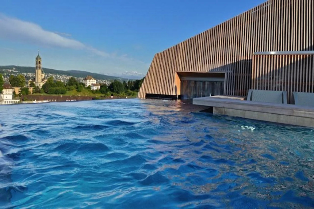 B2 Boutique Hotel + Spa