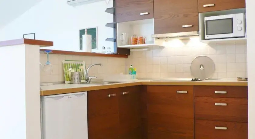 Apartments Levan 153