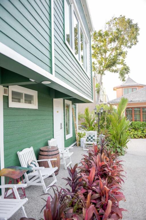 Seaman Resort