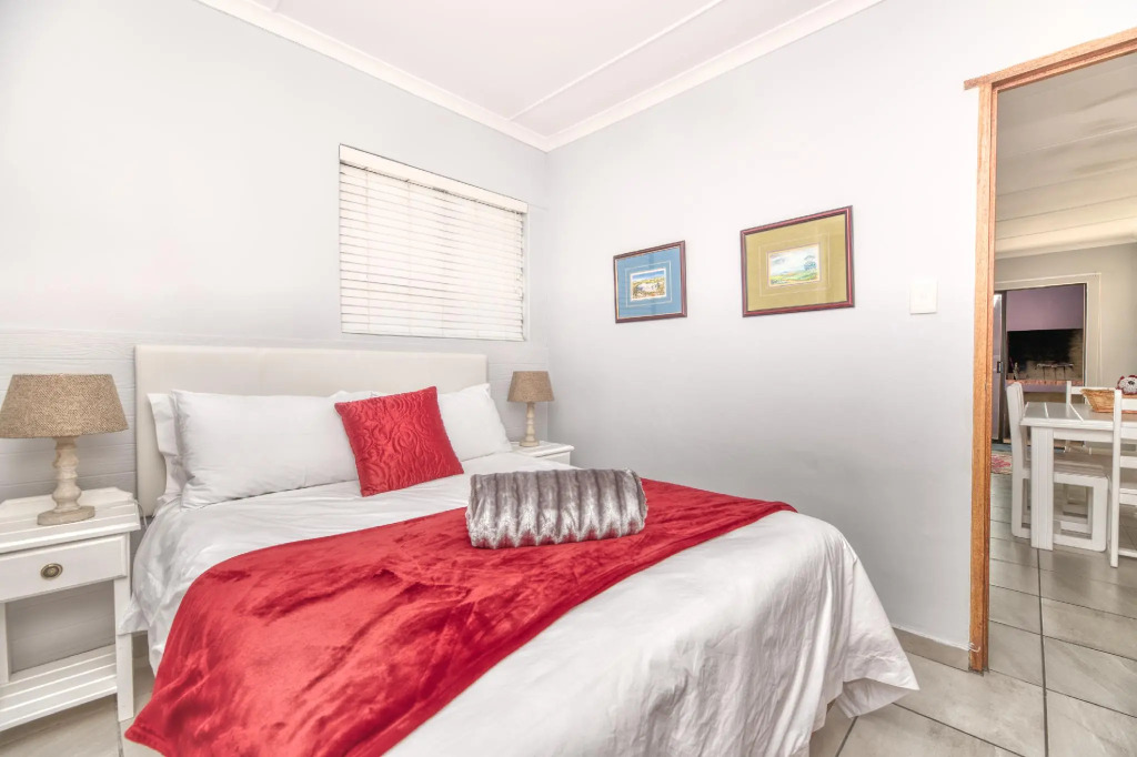 Lands Edge Eco Friendly Cottages and Apartments