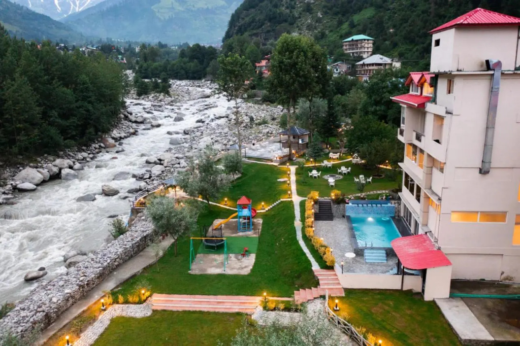 The Allure Grand - Riverside Resort & Spa