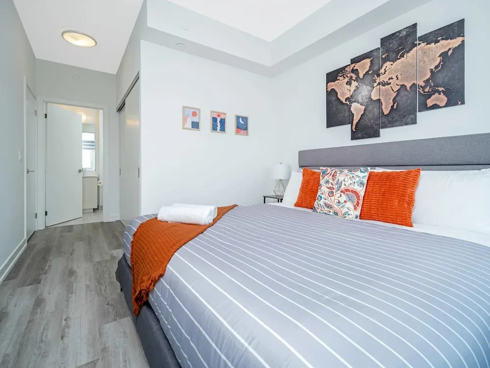 Modern High-rise 24th Floor Condo w Private Patio