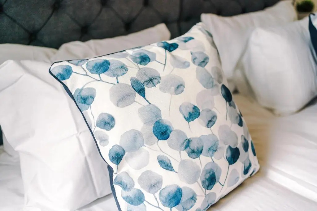 Rest&Recharge at Karma House (5-Bedroom, 8 beds, Free Parking)