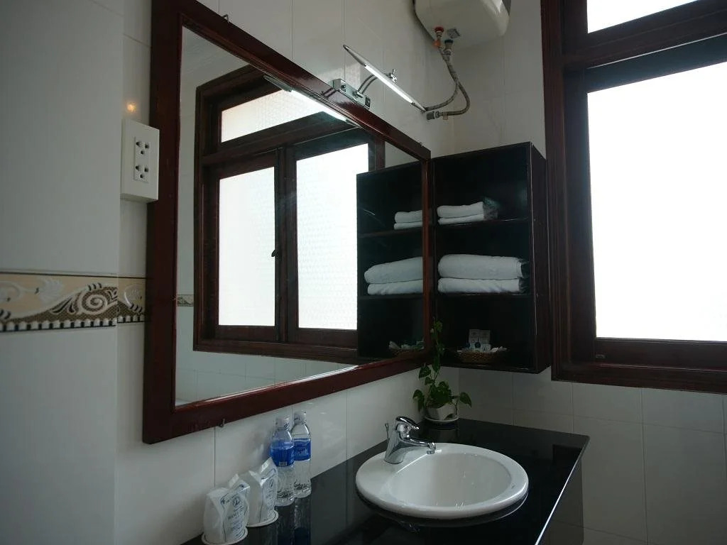 Ham Luong Hotel