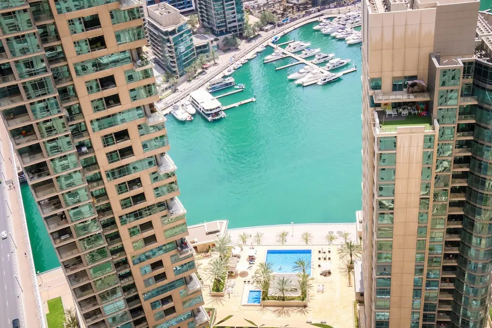 JBR 2 Bedrooms Apartment Rimal 1
