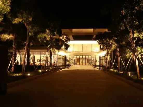 Wu Mountain Trail Bay Resort Hotel