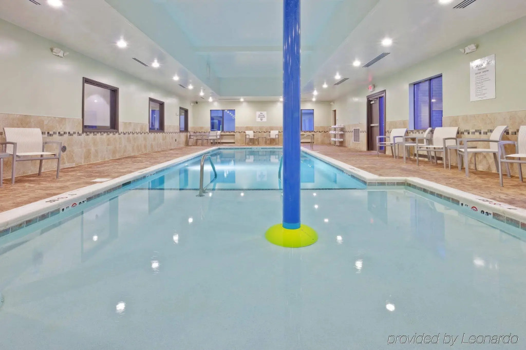 Holiday Inn Express Hotel & Suites New Philadelphia by IHG
